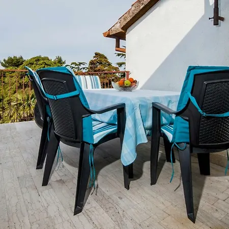 Mirela Apartman *