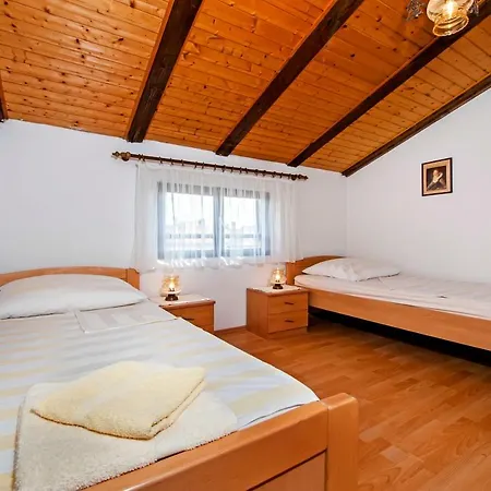 Mirela Rovinj