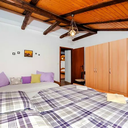 Apartment Mirela Rovinj